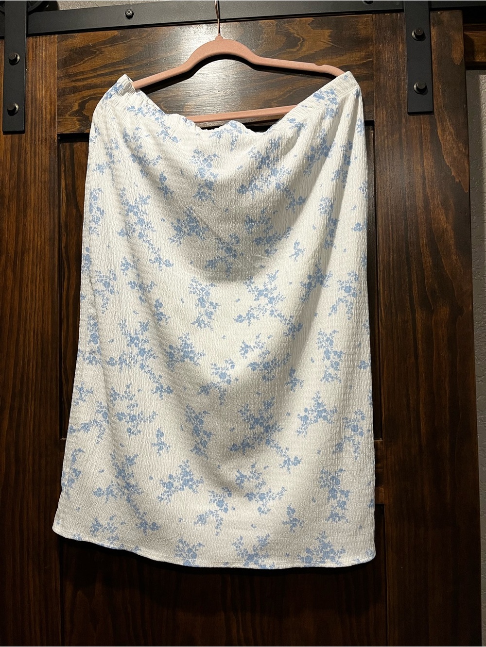 White & Light Blue Floral Midi Skirt - Women's No Brand Tag